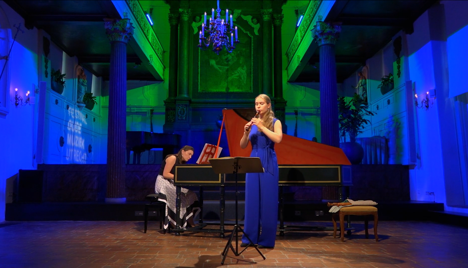 202011. Lucie Horsch & Alexandra Nepomnyashchaya Dieupart, Hotteterre, Bach, Couperin & Boismortier © Concertomedia