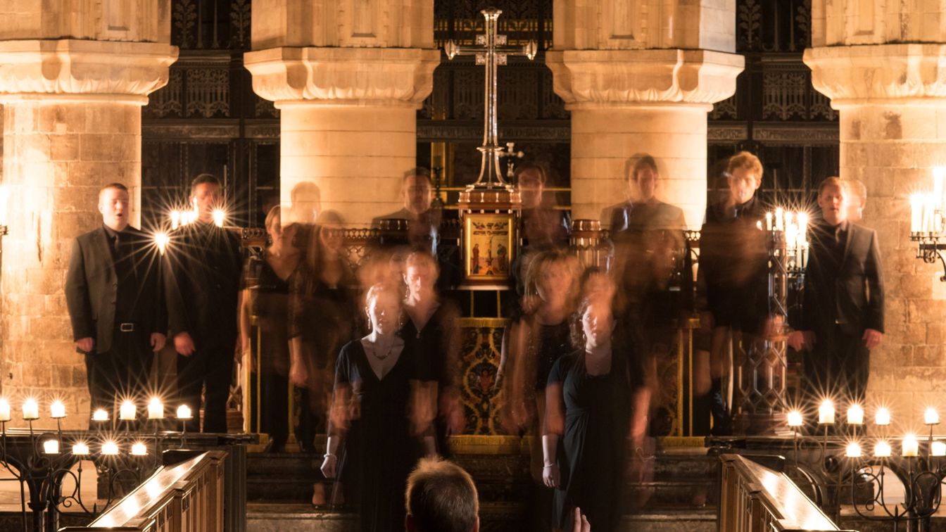 202639. Tenebrae - The Singing Byrd 5: Crown & Cross 4 Sep 17.00 129.2 Tenebrae Promotional Photo 6 Credit Chris O’Donovan