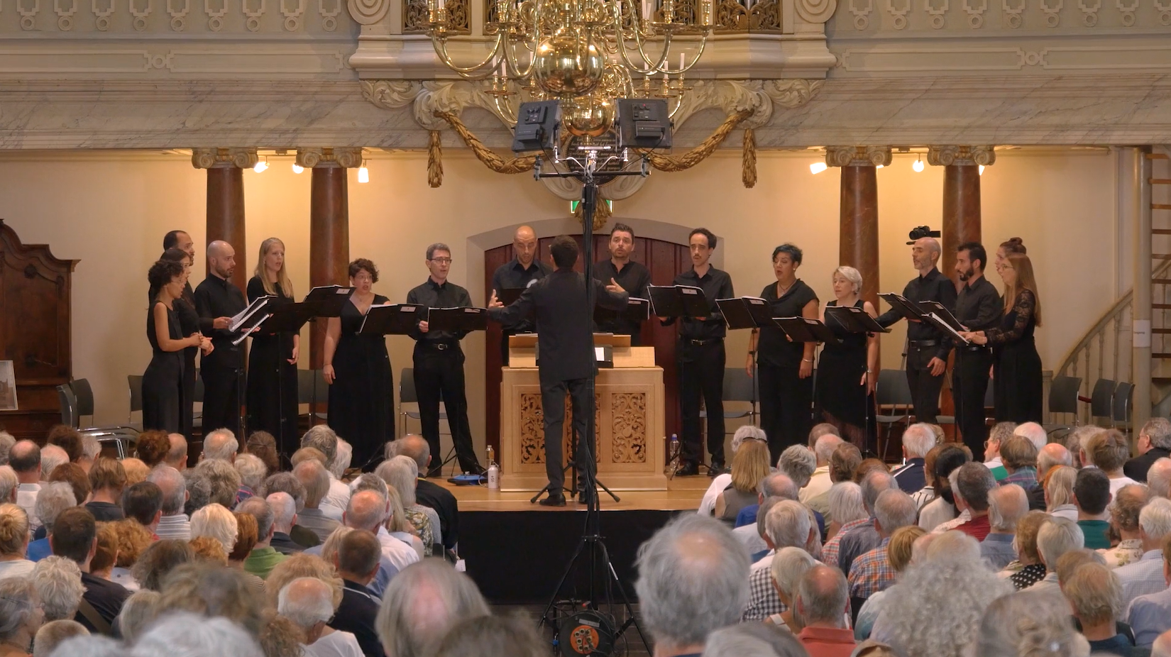 201911. Coro Ghislieri Giulio Prandi & Schola Gregoriana Ghislieri Renato Cadel - Tussen kerk en theater Jommelli en Scarlatti © ConcertoMedia