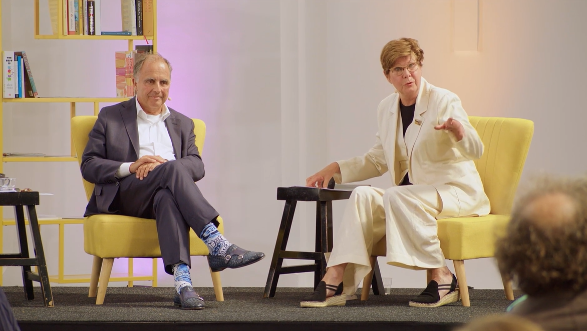 202102. Let's talkshow! / Prof. dr. Frits van Oostrom - Een leven lang spreken over muziek © ConcertoMedia