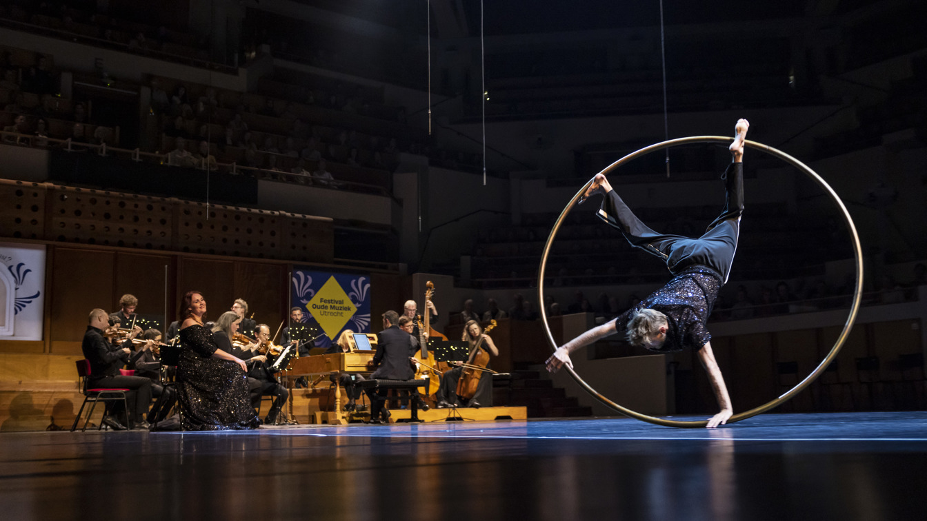 202546. Ensemble Masques (Fomu25 © Foppe Schut Pers Fs312058)